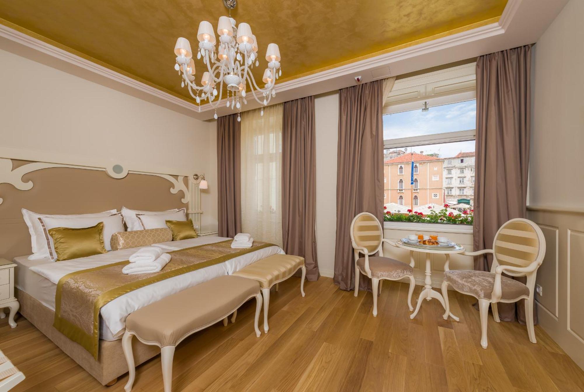 Piazza Heritage Hotel Split Eksteriør billede