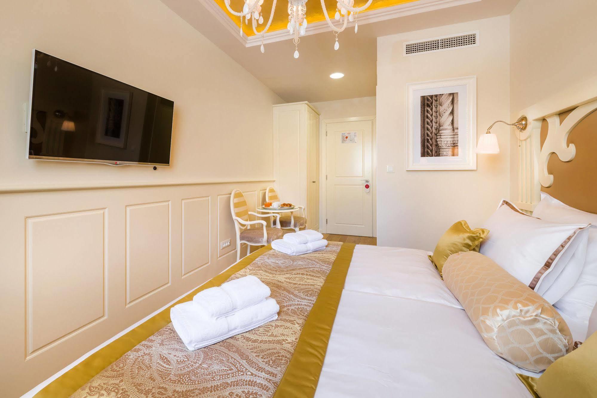 Piazza Heritage Hotel Split Eksteriør billede