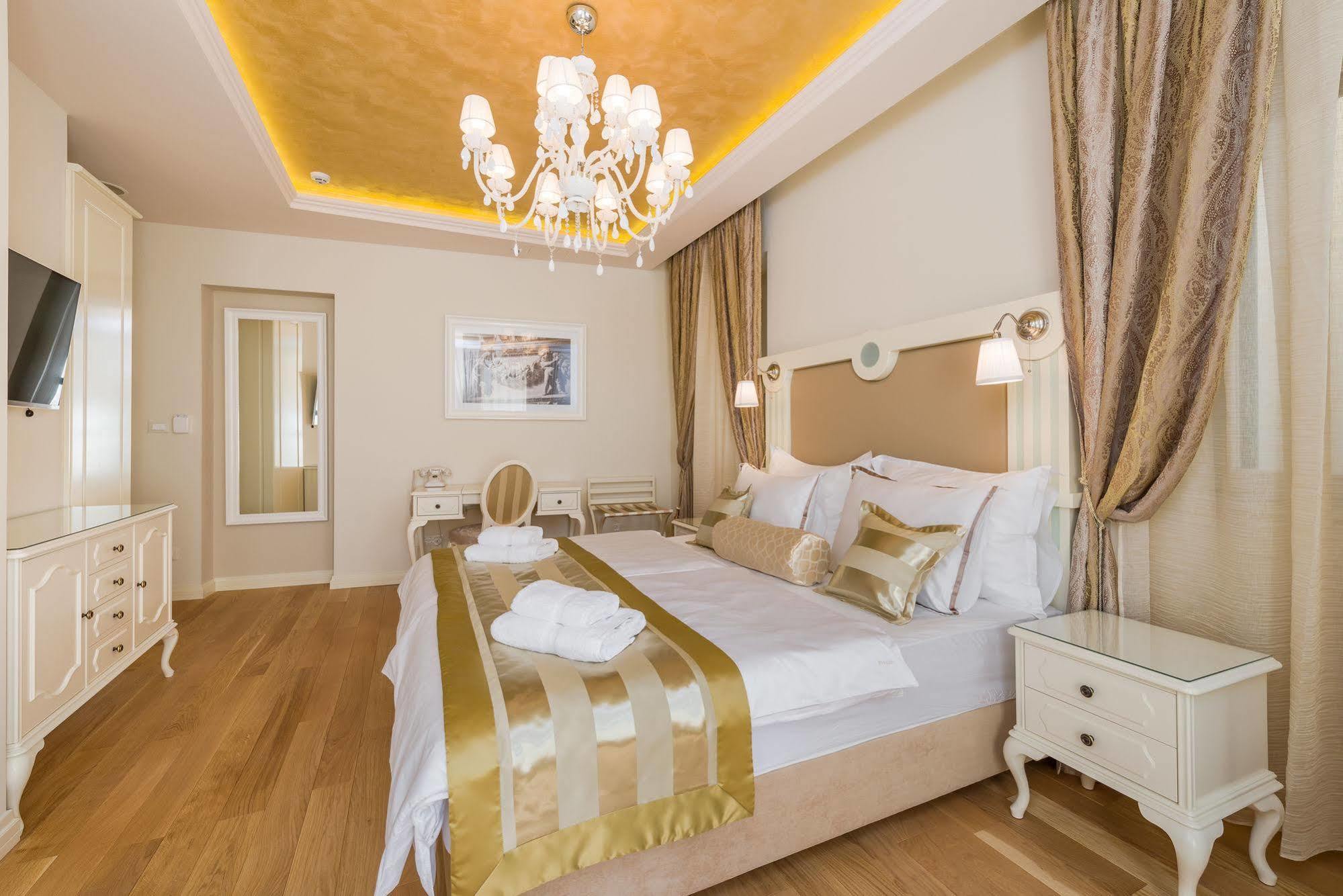 Piazza Heritage Hotel Split Eksteriør billede