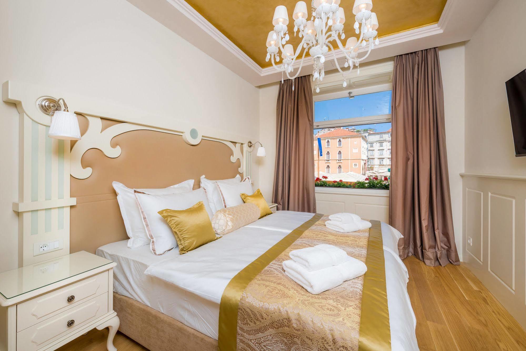 Piazza Heritage Hotel Split Eksteriør billede