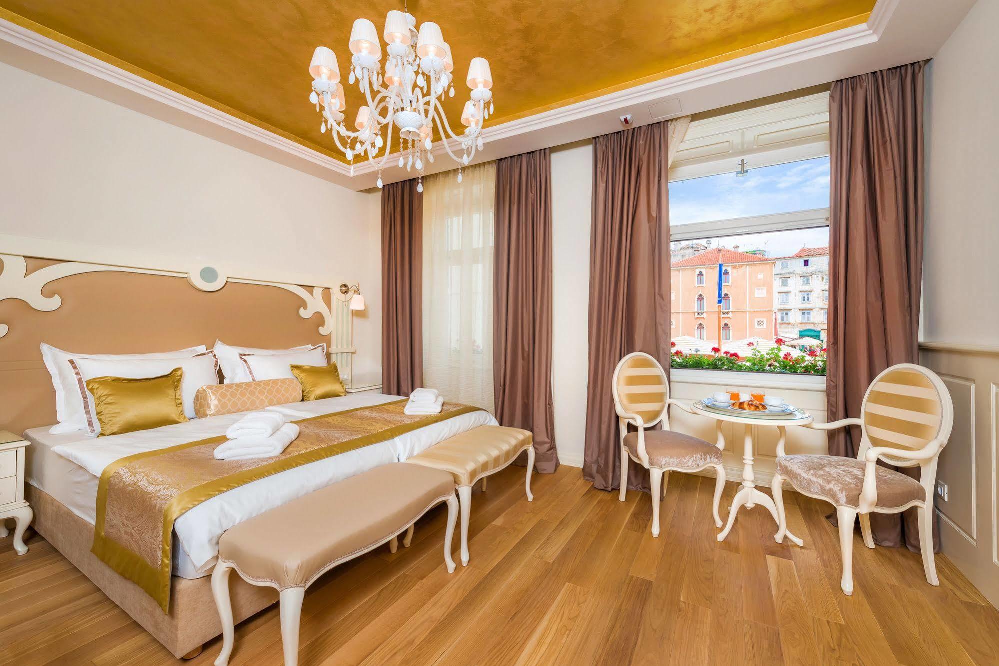 Piazza Heritage Hotel Split Eksteriør billede